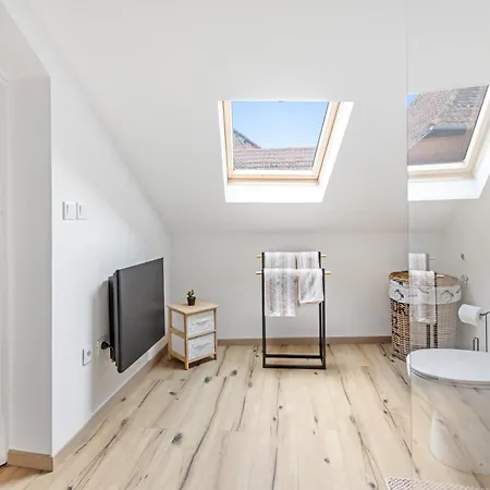 Nyaraló Le Cocon Alsacien - Maison Atypique Avec Jardin & Parking Biesheim