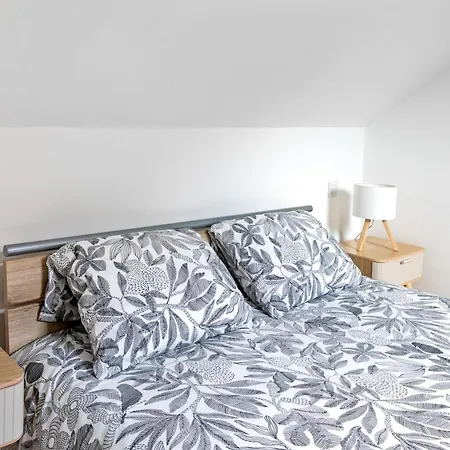 Le Cocon Alsacien - Maison Atypique Avec Jardin & Parking * Biesheim