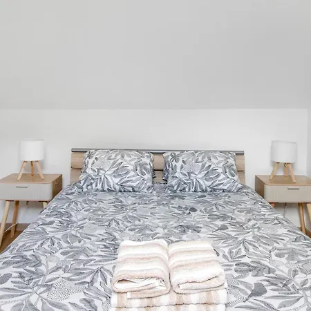 Le Cocon Alsacien - Maison Atypique Avec Jardin & Parking * Biesheim